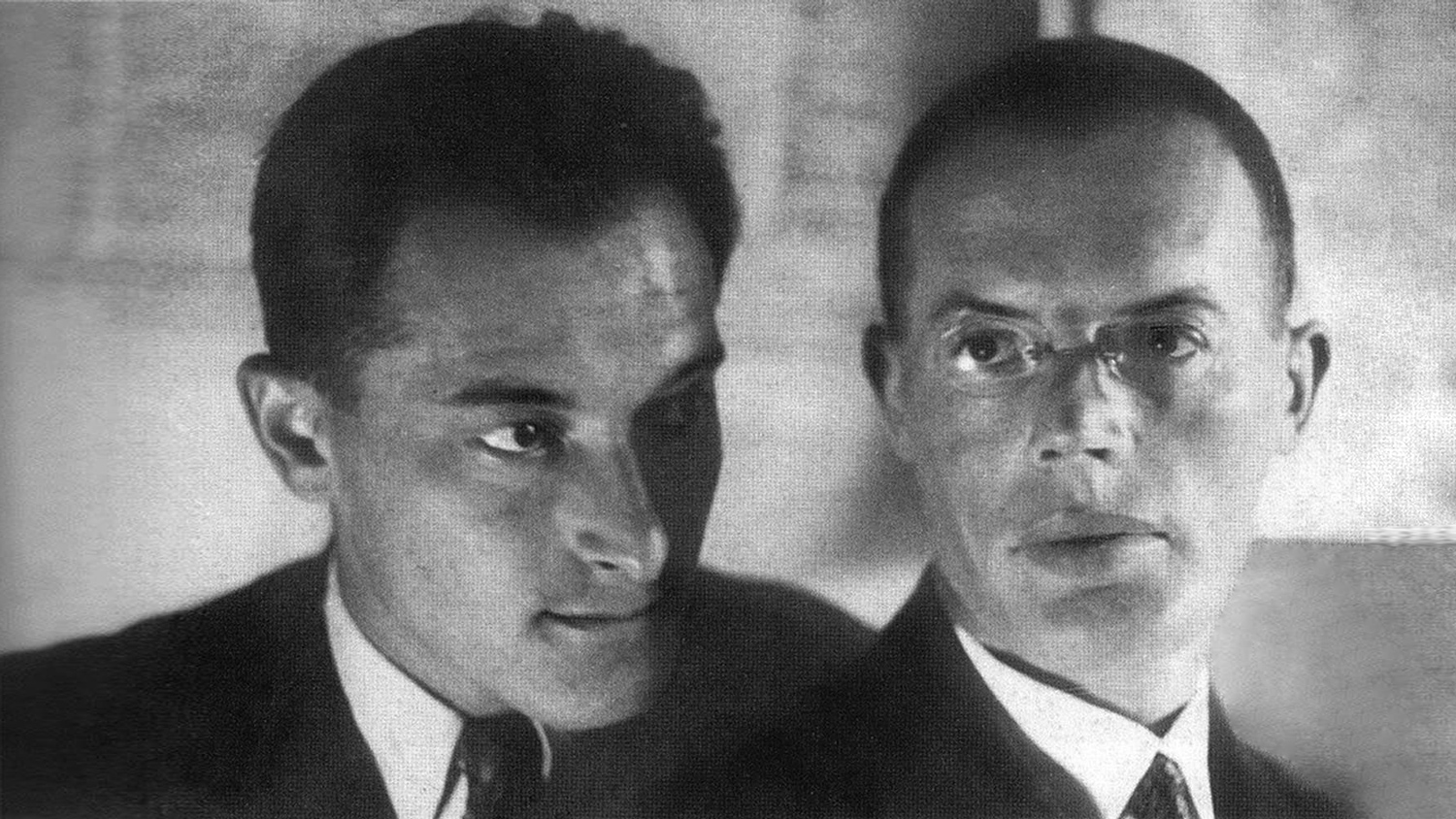 1500x844, 590 Kb / Ильф, Петров, ссср, писатель, ч/б