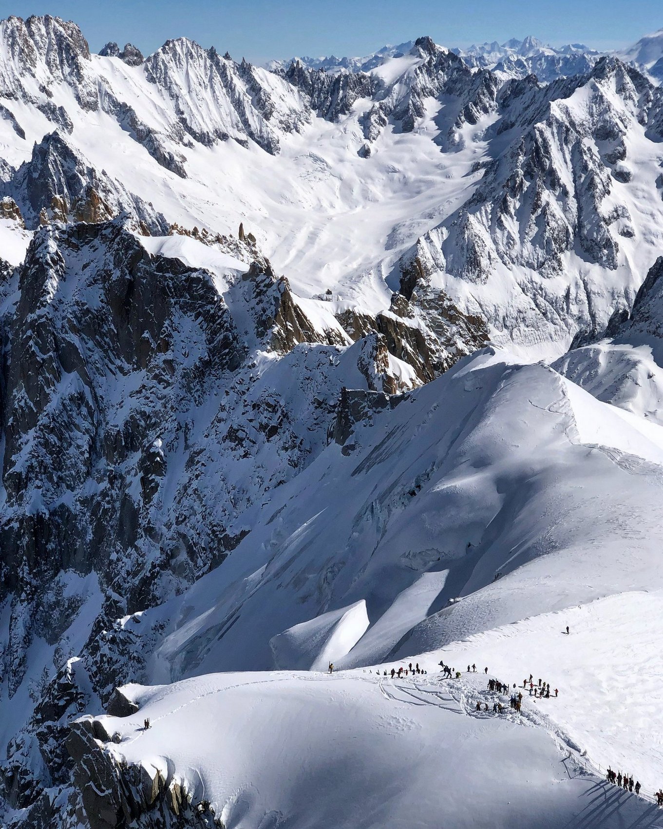 1361x1701, 631 Kb / горы, снег, альпинизм, альпинисты, вершина, восхождение