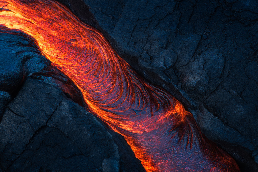 1024x683, 242 Kb / камень, лава, река