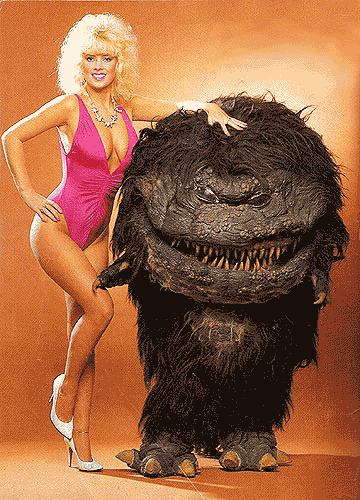 360x500, 66 Kb / девушка, зубастик