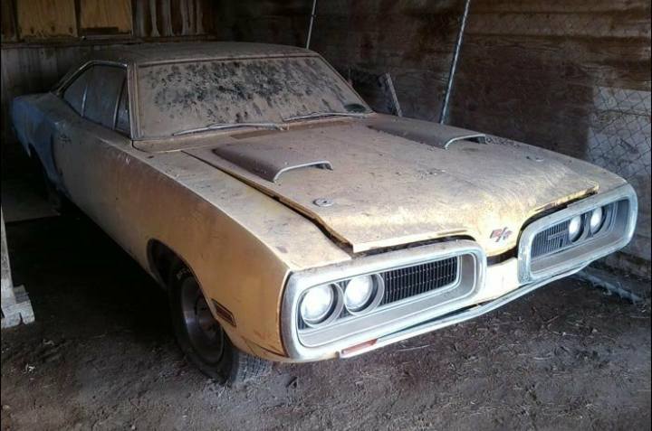 720x477, 50 Kb / автомобиль, классика, ретро, пыль, гараж