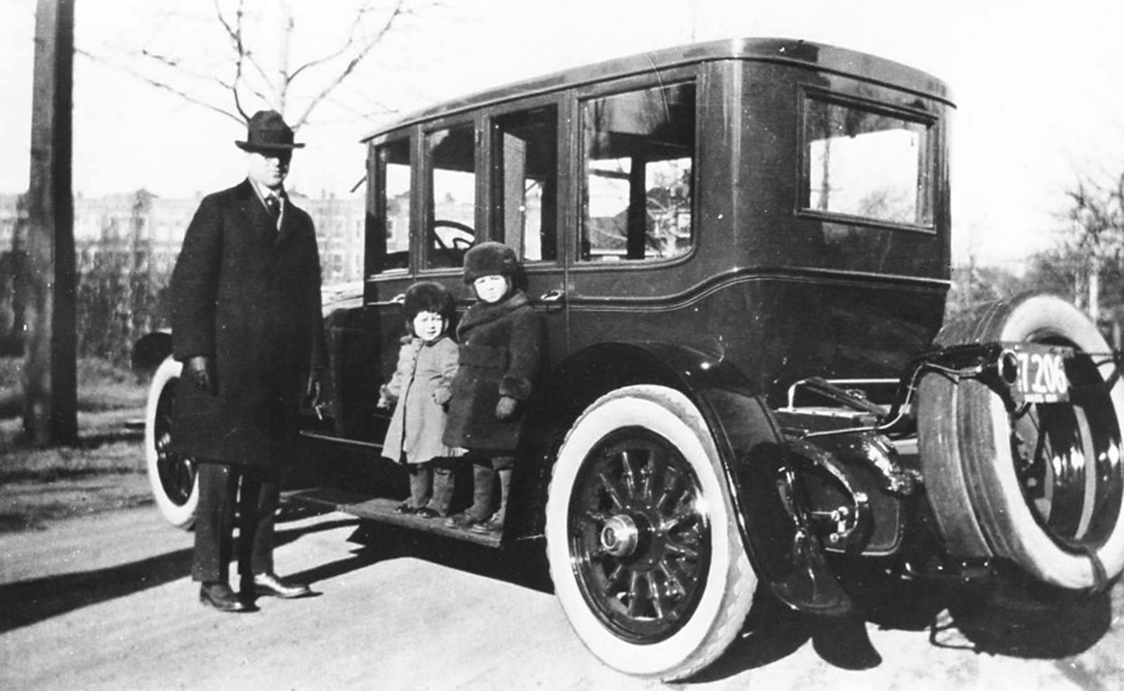 1600x984, 499 Kb / автомобиль, классика, ретро, ч/б, Кеннеди