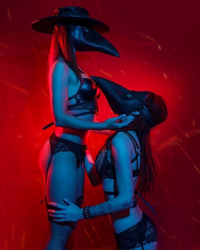 675x844, 74 Kb / девки, шляпа, маска, чумной, доктор