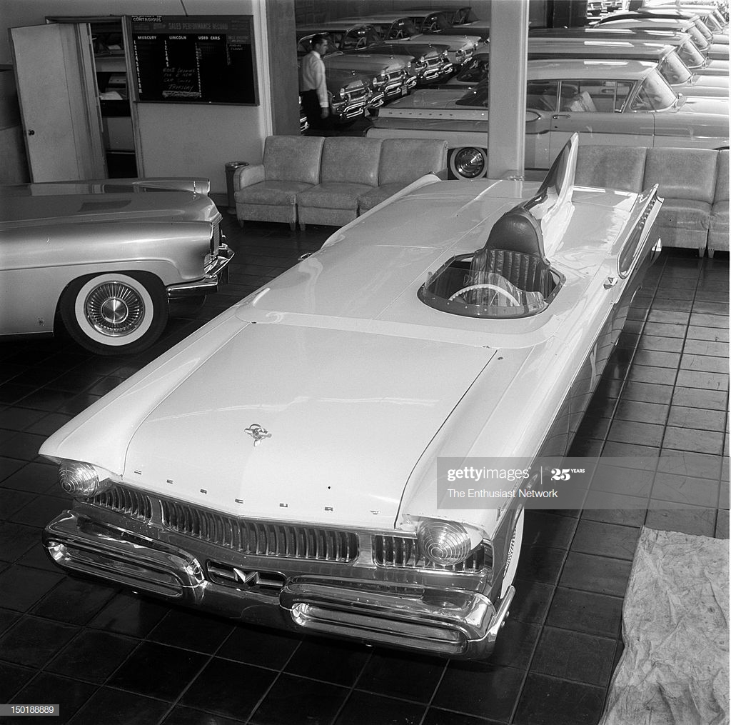 1024x1015, 381 Kb / автомобиль, ретро, ч/б, эгоист, плавник, русалка, Mercury, Monterey