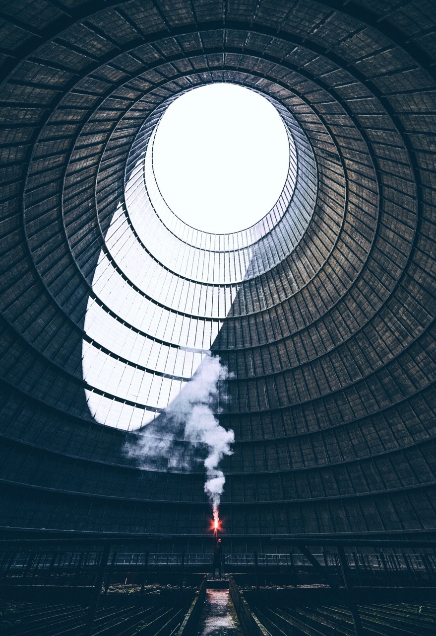 879x1280, 381 Kb / градирня, файер, дым