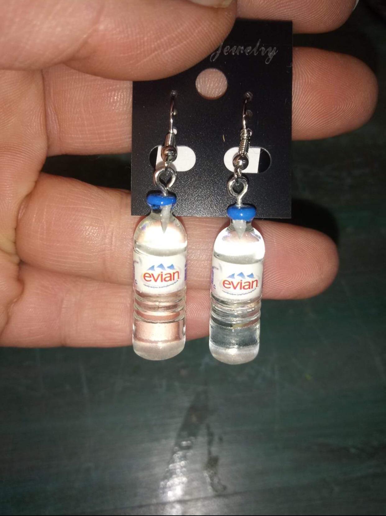 1242x1661, 143 Kb / вода, серьги, эвиан