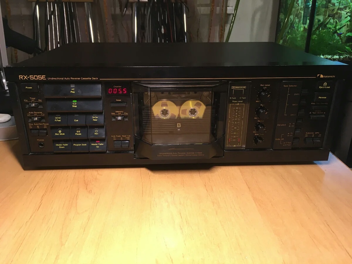 1200x900, 233 Kb / магнитофон, кассета, дека, nakamichi