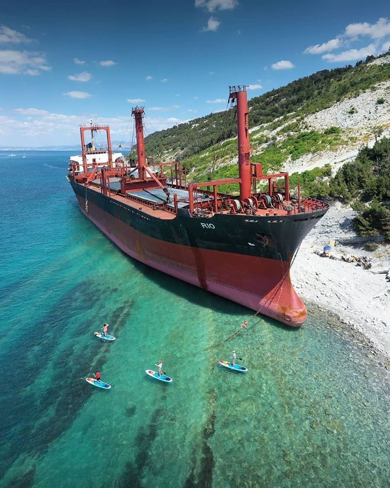 768x960, 152 Kb / берег, мель, корабль, танкер, лодка, Рио, судно, сухогруз, Геленджик, Сочи