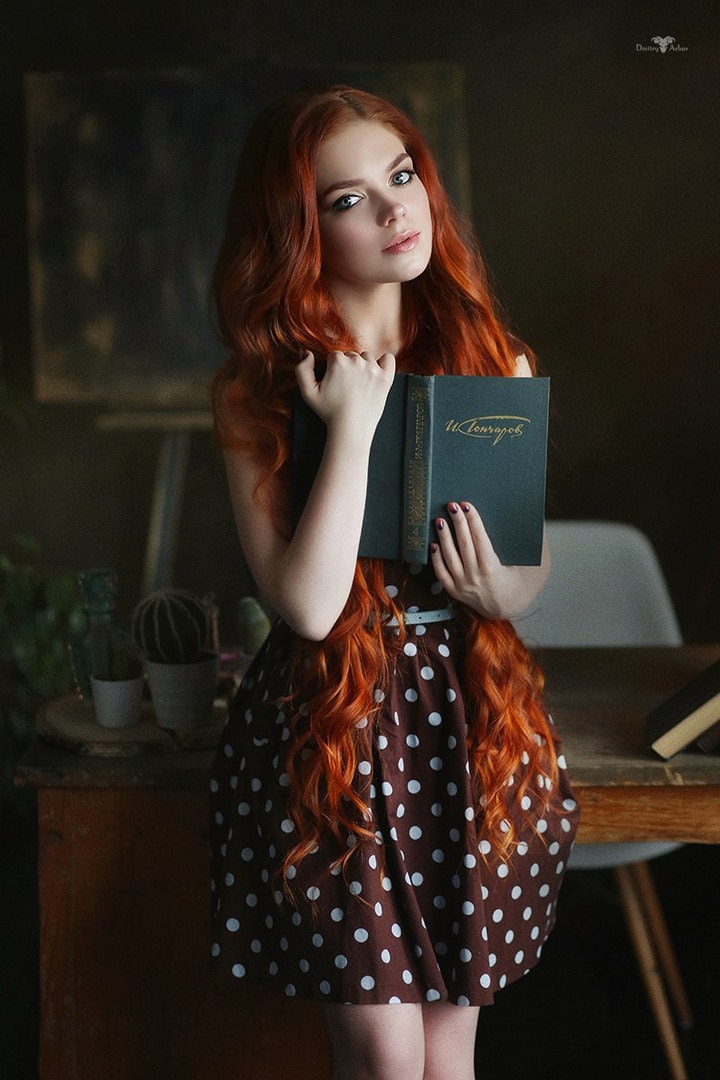 720x1080, 119 Kb / рыжая, книга, кактус, горошек, Екатерина Перминова