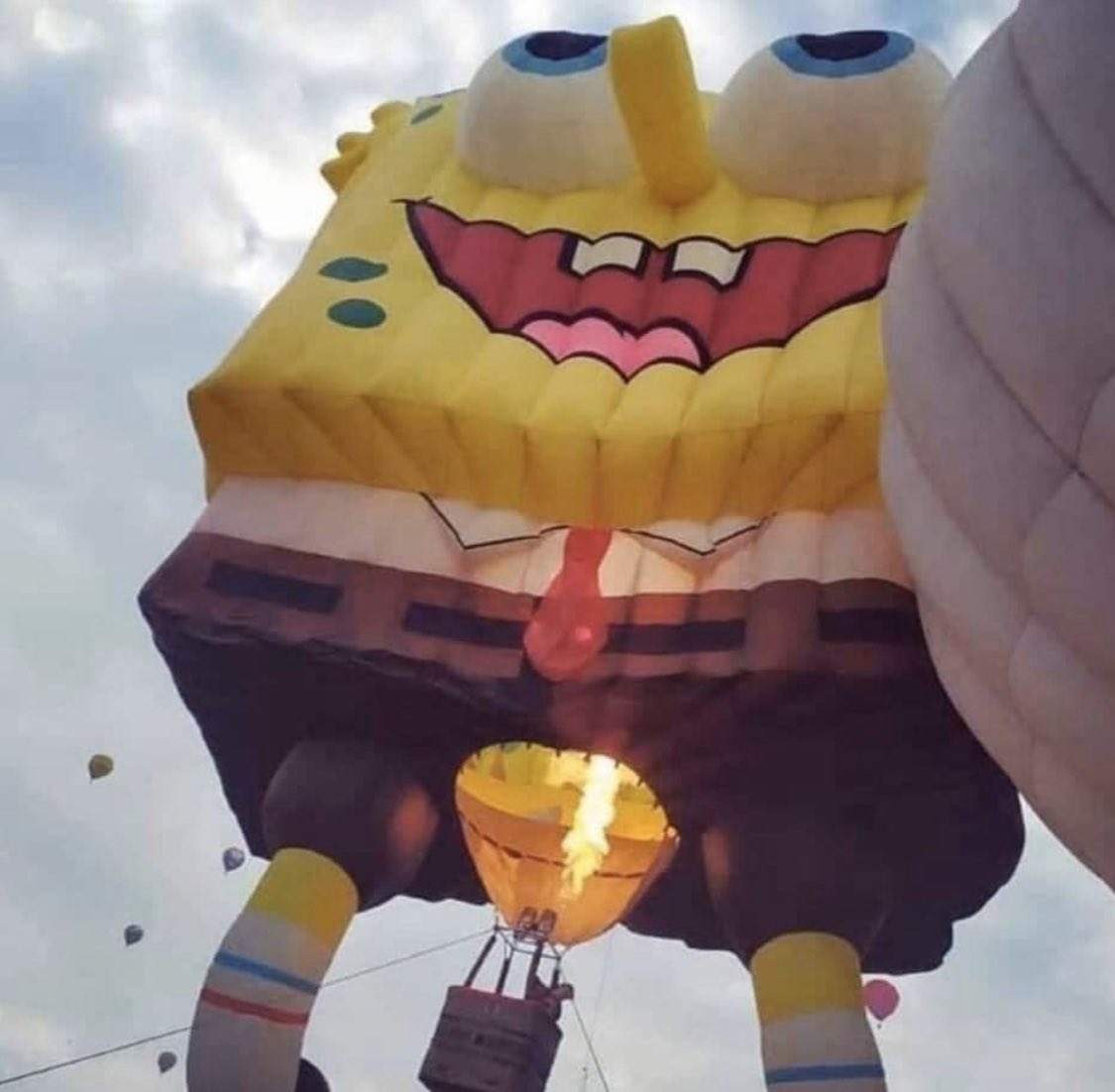 1125x1102, 89 Kb / воздушный шар, губка боб