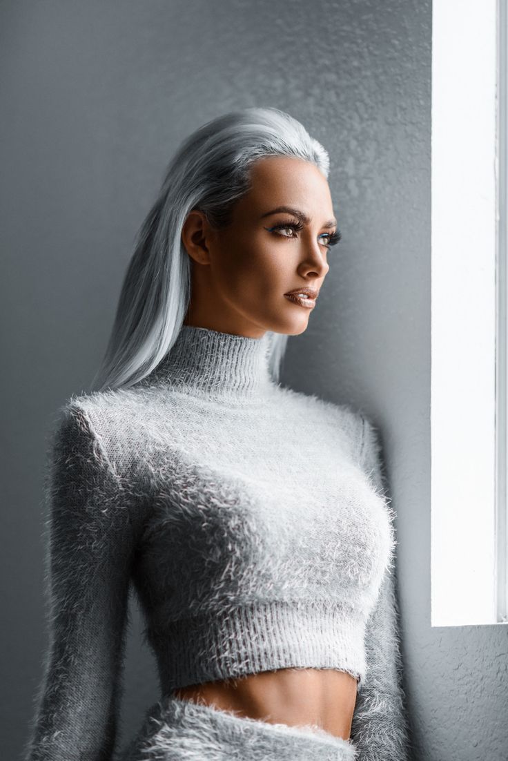 736x1102, 100 Kb / пушистая, платиновая, блондинка, свитер, Stephanie Murone