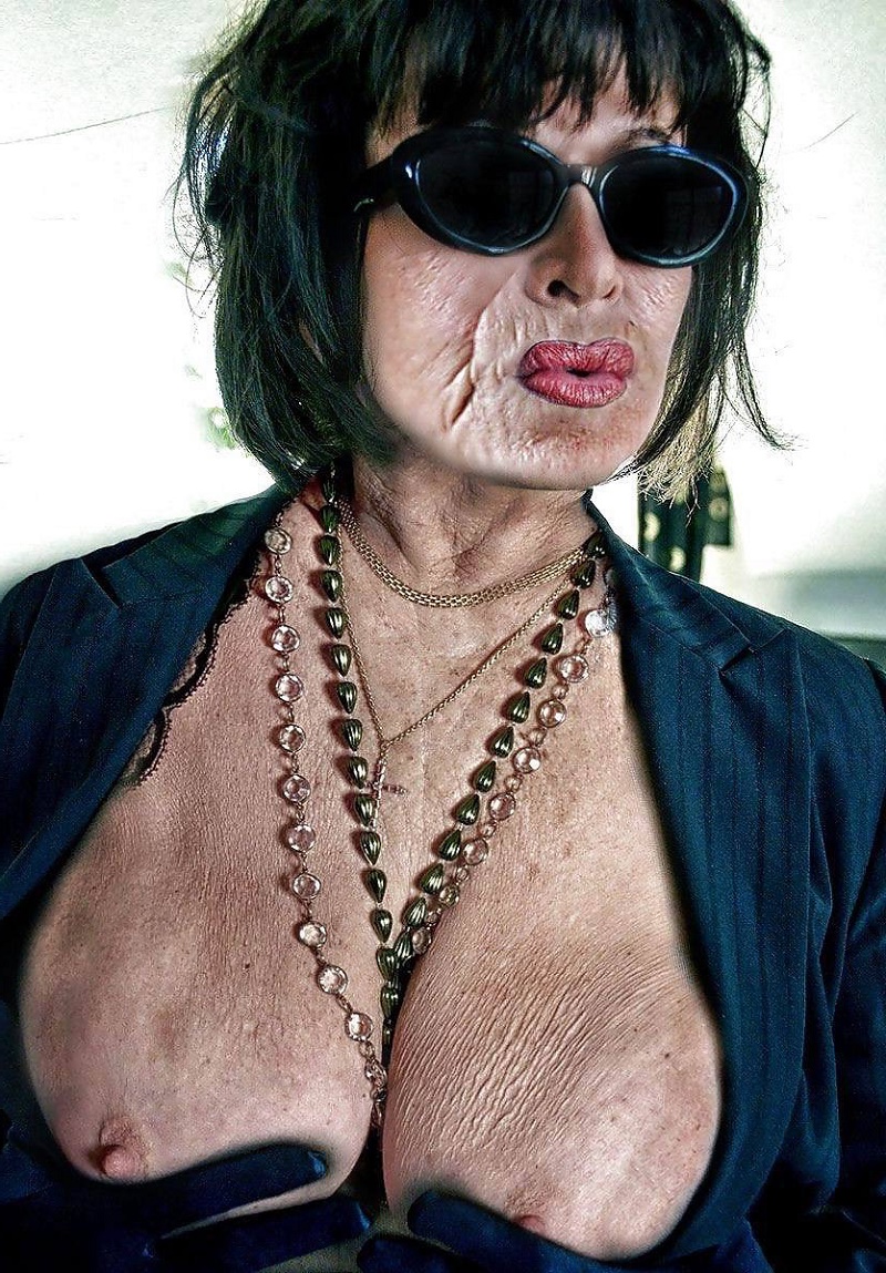 800x1149, 430 Kb / очки, украшение, пиджак, морщины, старость