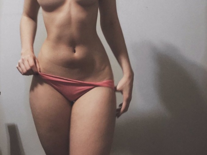 720x540, 50 Kb / трусы, без головы