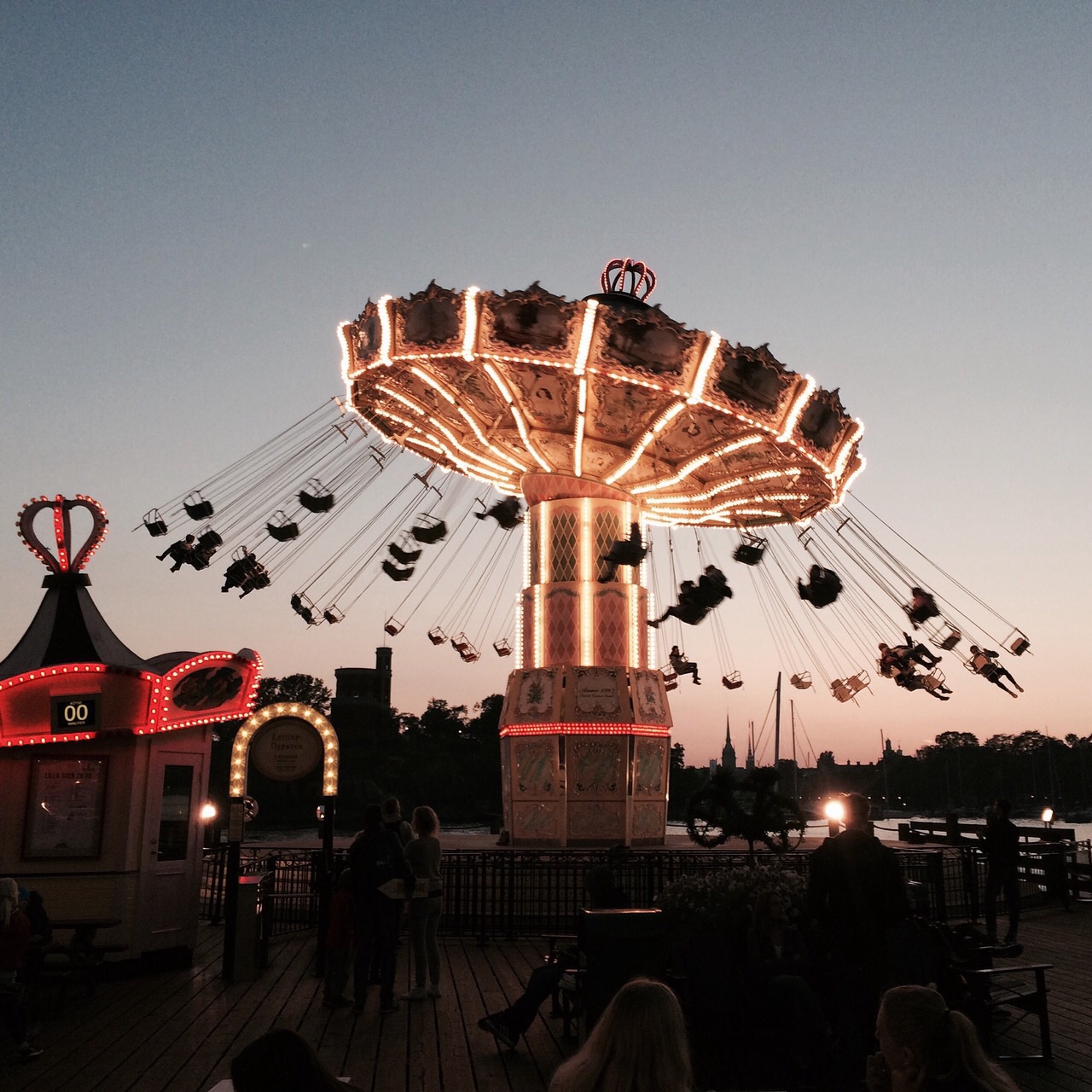 1280x1280, 389 Kb / карусель