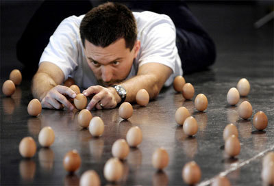 400x272, 26 Kb / яйца, мужчина