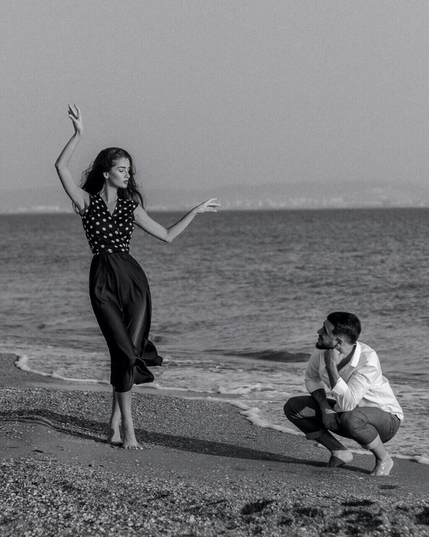 864x1080, 372 Kb / мужчина, женщина, двое, танец, берег, воды, ч/б