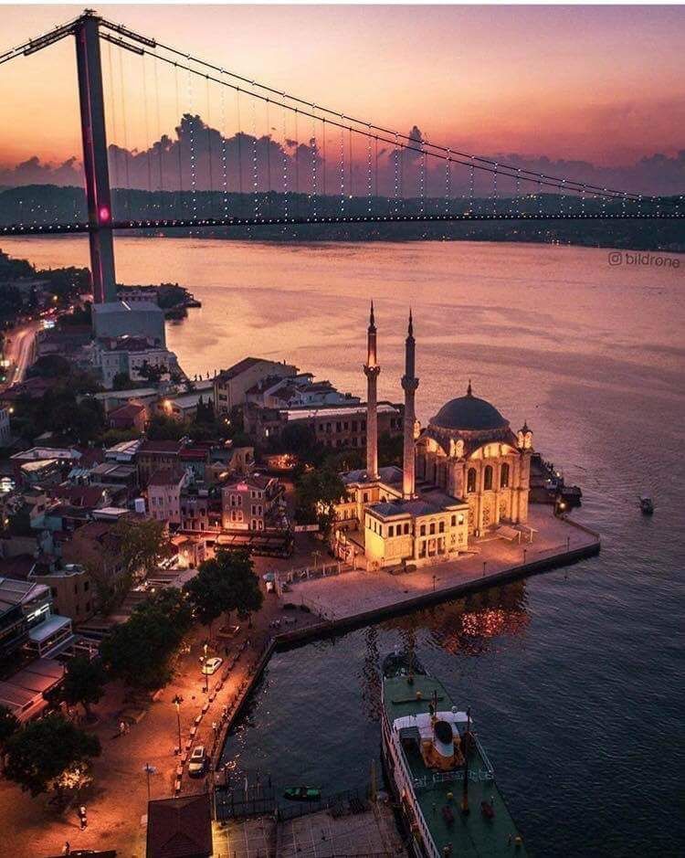 750x939, 118 Kb / Стамбул, Босфор, мост, мечеть, набережная, огни, корабль