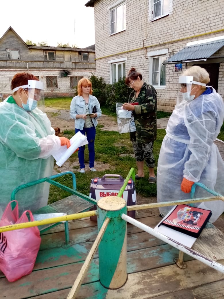 780x1040, 207 Kb / выборы, карусель