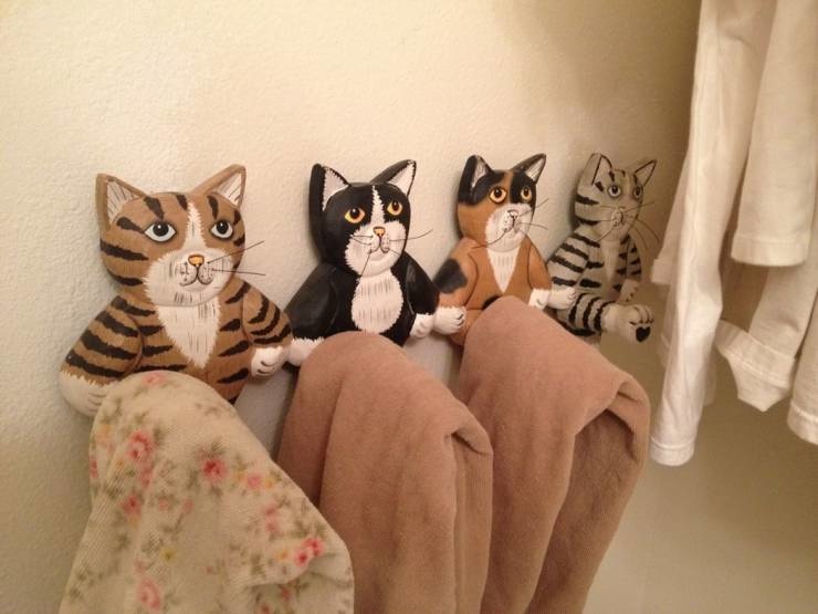 740x555, 64 Kb / котики, вешалка, полотенца