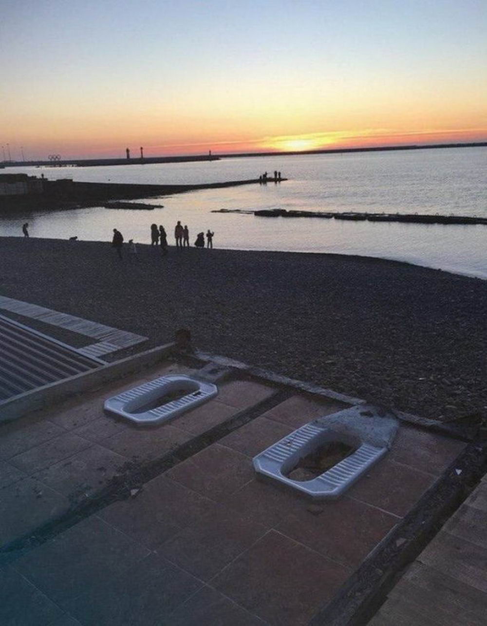 1000x1284, 134 Kb / Закат, восход, море, унитаз, Романтика