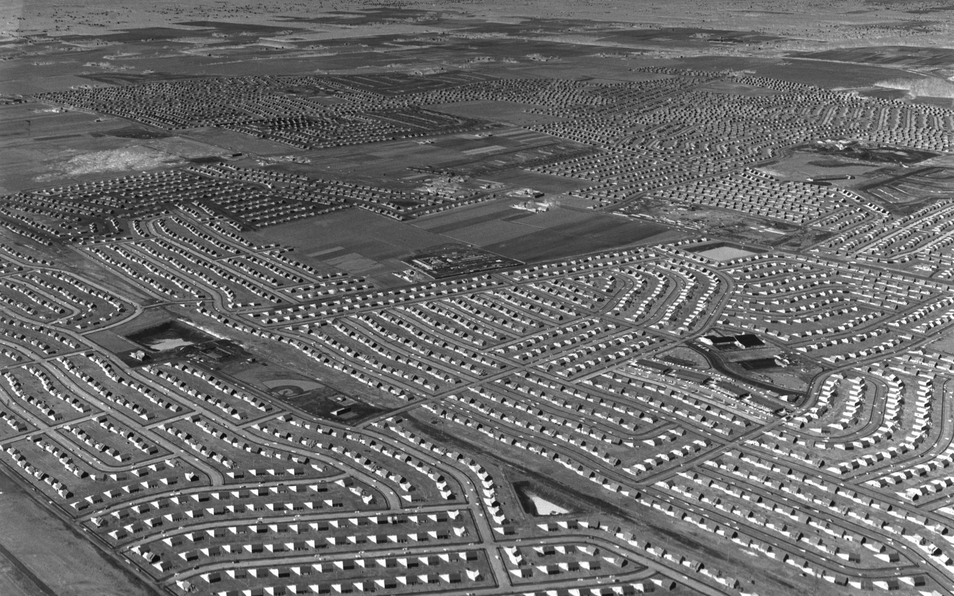 1920x1200, 581 Kb / ч/б, дома, застройка, США, Лонг–Айленд, Нью–Йорк