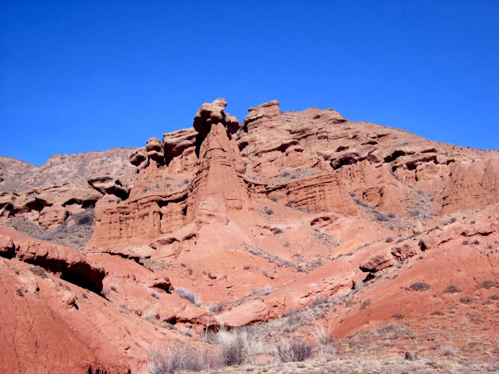 1024x768, 234 Kb / горы, глина