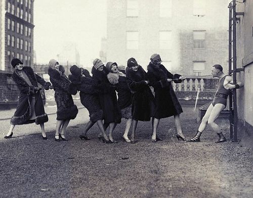 500x392, 44 Kb / ретро, зуб, удаление, ч/б