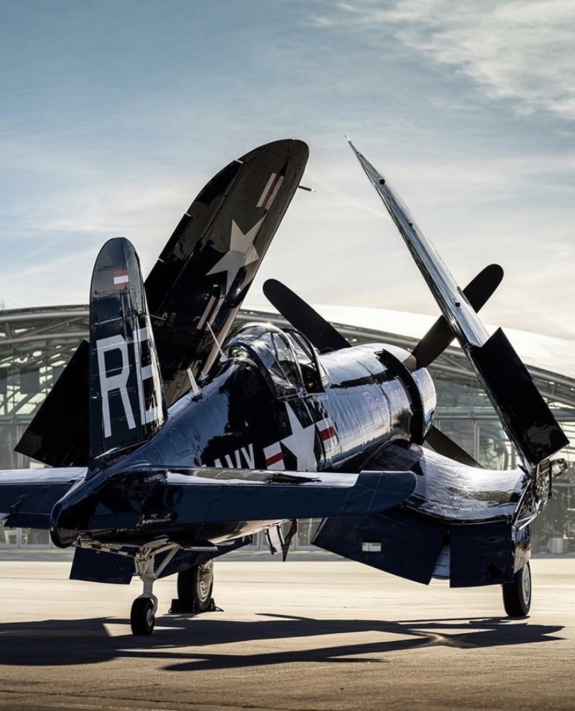 828x1024, 206 Kb / самолет, истребитель, F4U, Корсар, Corsair