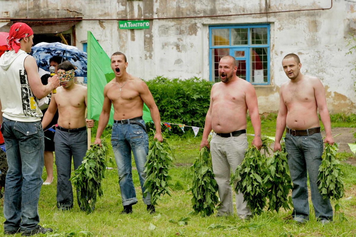 1200x800, 228 Kb / крапива, мужики, бои, рык