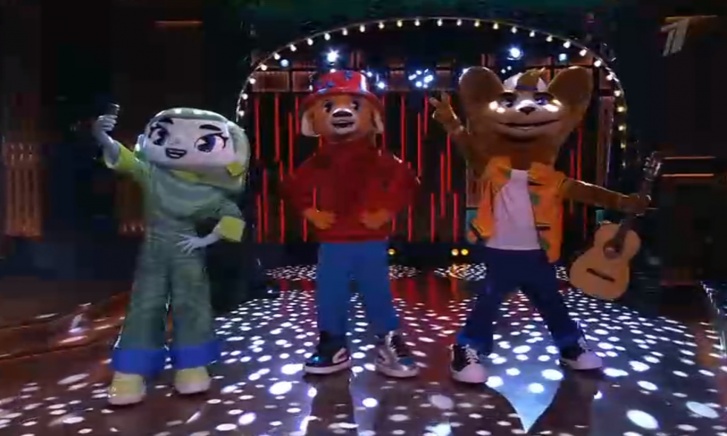 727x436, 90 Kb / Талисман, Универсиада, Екатеринбург, Забавные существа, олень, блогер, соболь, звери, зверята