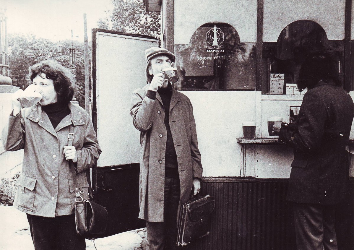 1198x846, 271 Kb / ч/б, пиво, ссср