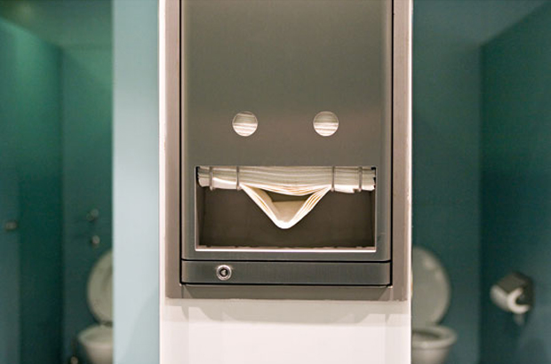 620x410, 111 Kb / салфетки, туалет, смайлик