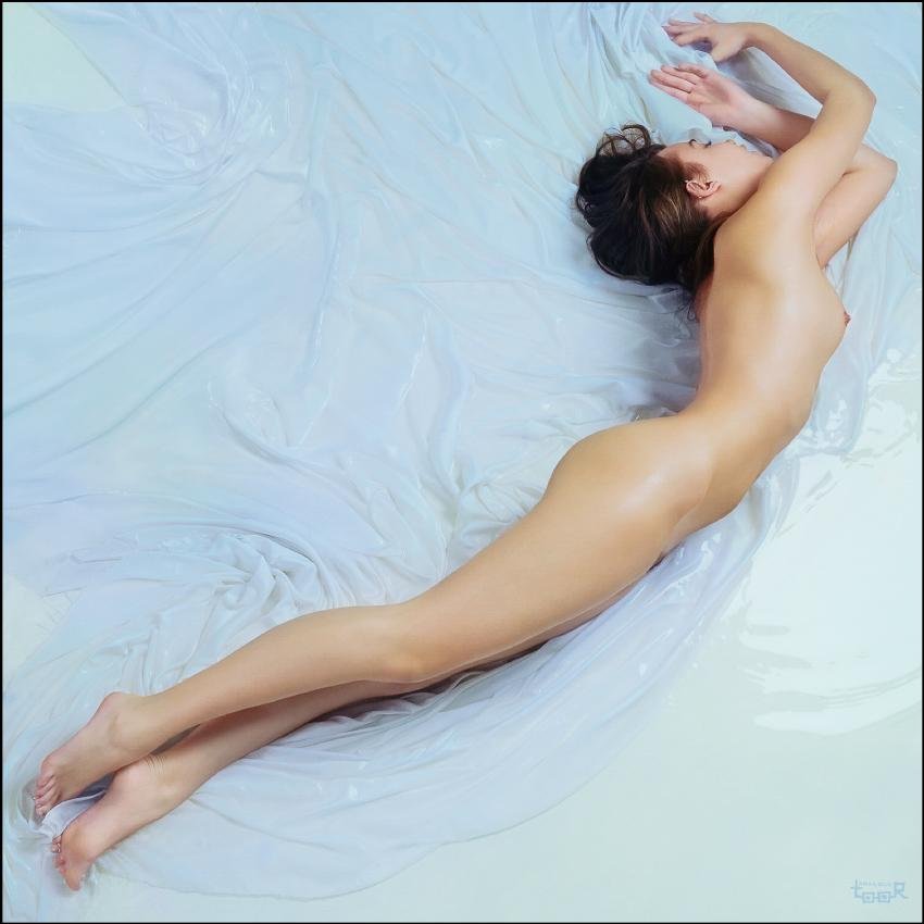 850x850, 57 Kb / женщина, ткань, белая, вода