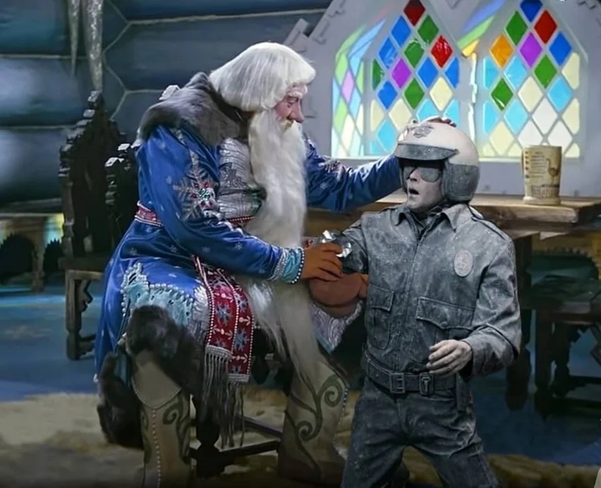 852x692, 193 Kb / морозко, терминатор