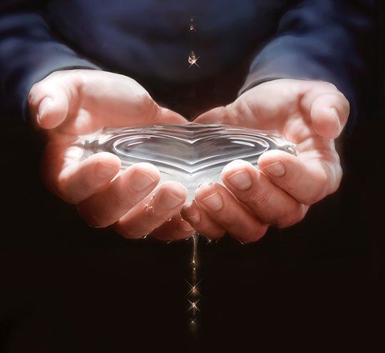 540x496, 26 Kb / вода, сердце, руки