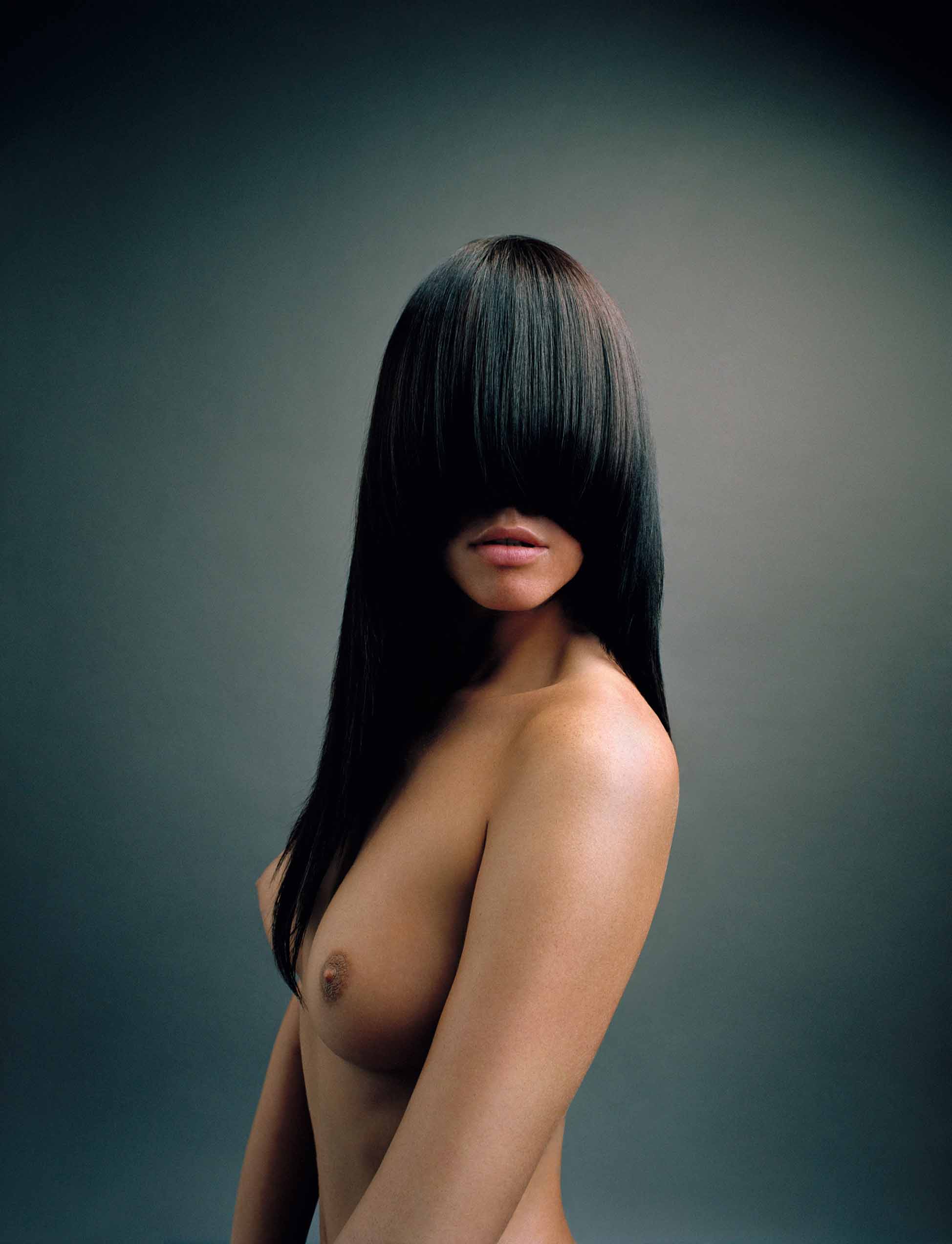 1948x2544, 155 Kb / челка, прическа, брюнетка, топлесс, голая