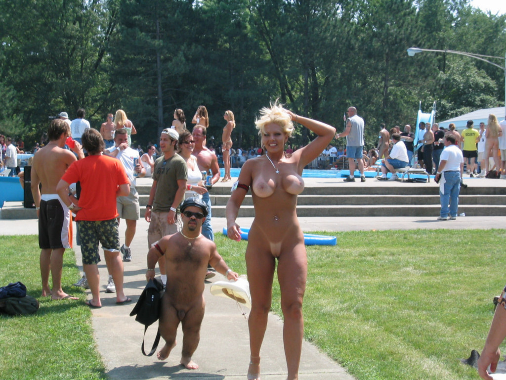 1024x768, 250 Kb / карлик, загар