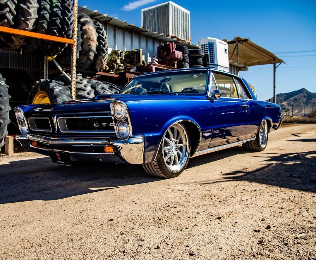 1080x890, 262 Kb / автомобиль, классика, ретро, шины, 1965 Pontiac GTO, маслкар