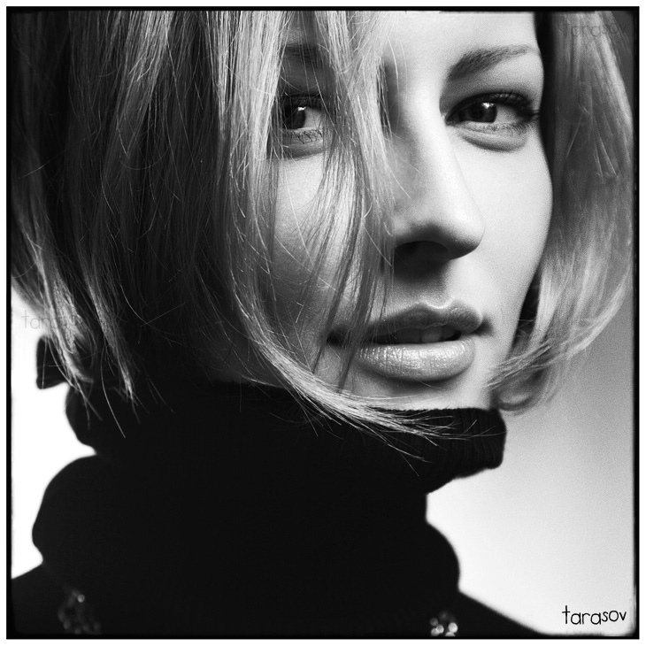 730x730, 187 Kb / ч/б, лицо, воротник