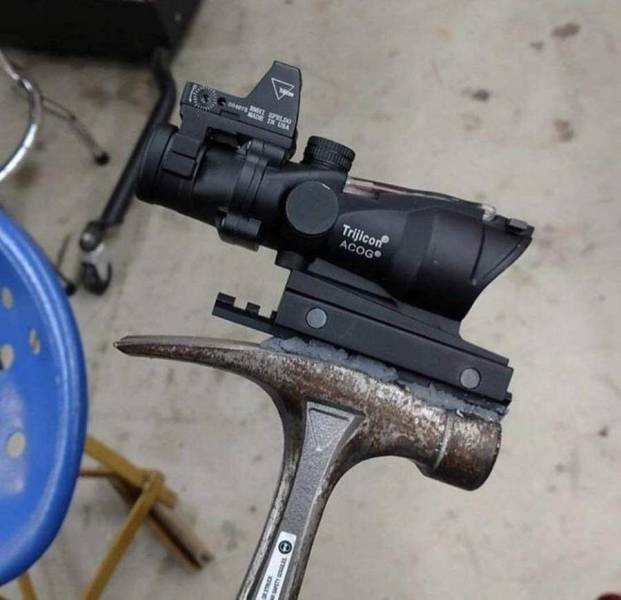 621x600, 34 Kb / молоток, прицел, оптика