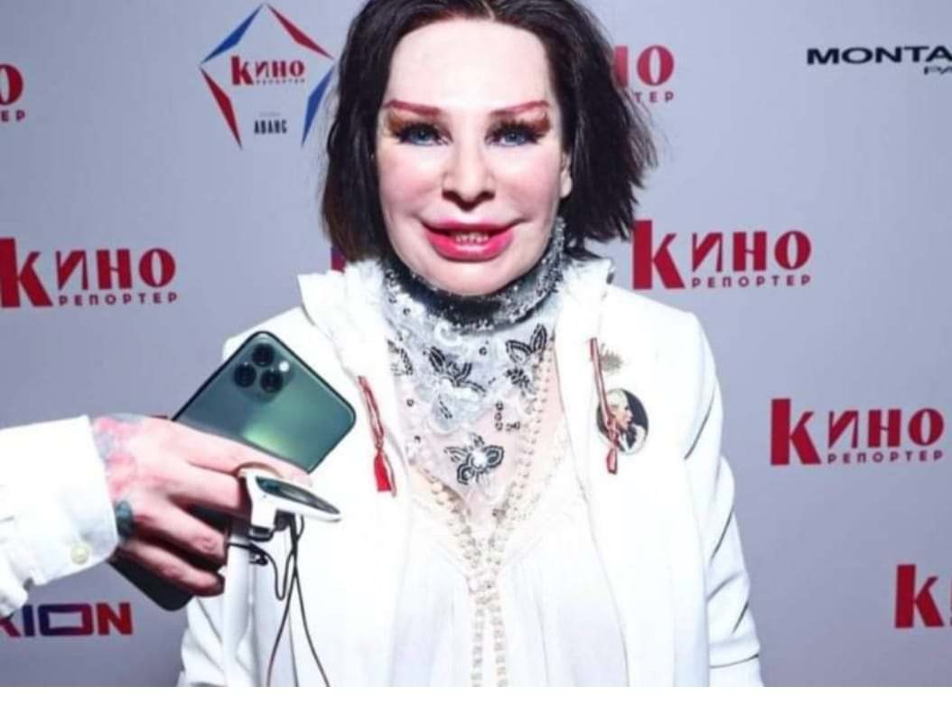 1054x791, 115 Kb / Жанна Агузарова