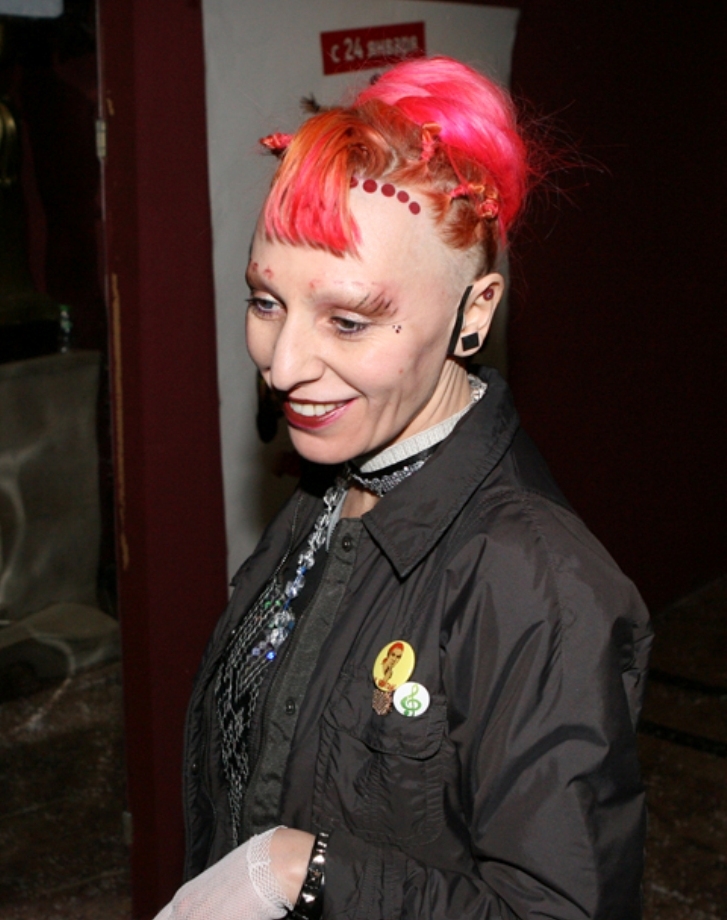 727x920, 363 Kb / Жанна Агузарова