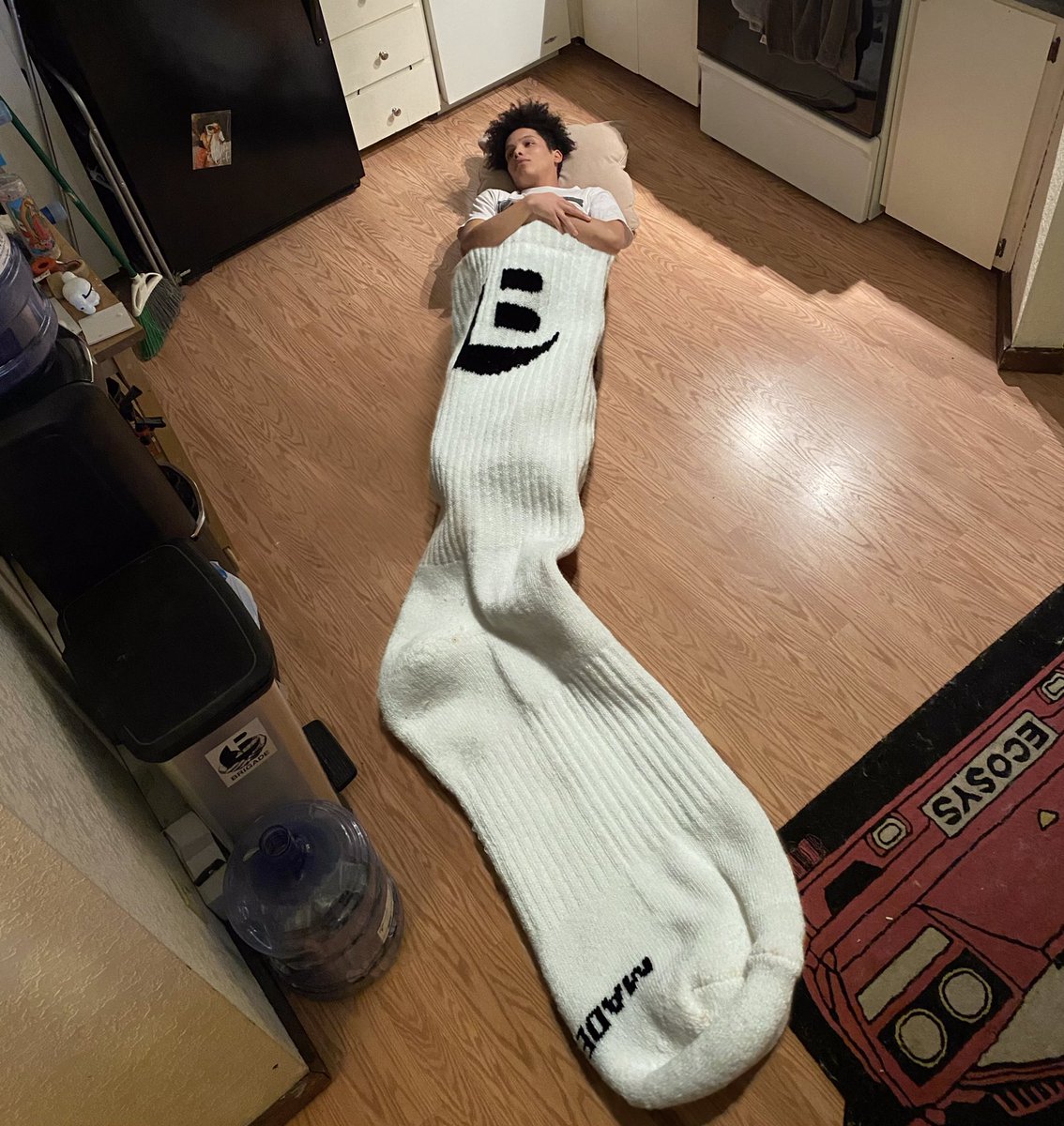 1134x1200, 272 Kb / носок, кулер, спальник