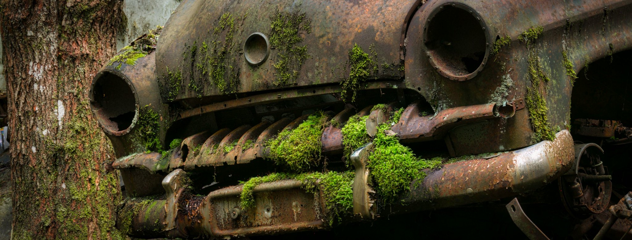 2048x780, 422 Kb / авто, ржа