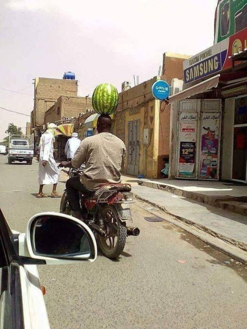 800x1066, 343 Kb / арбуз, мотоцикл, арабы, самсунг, samsung