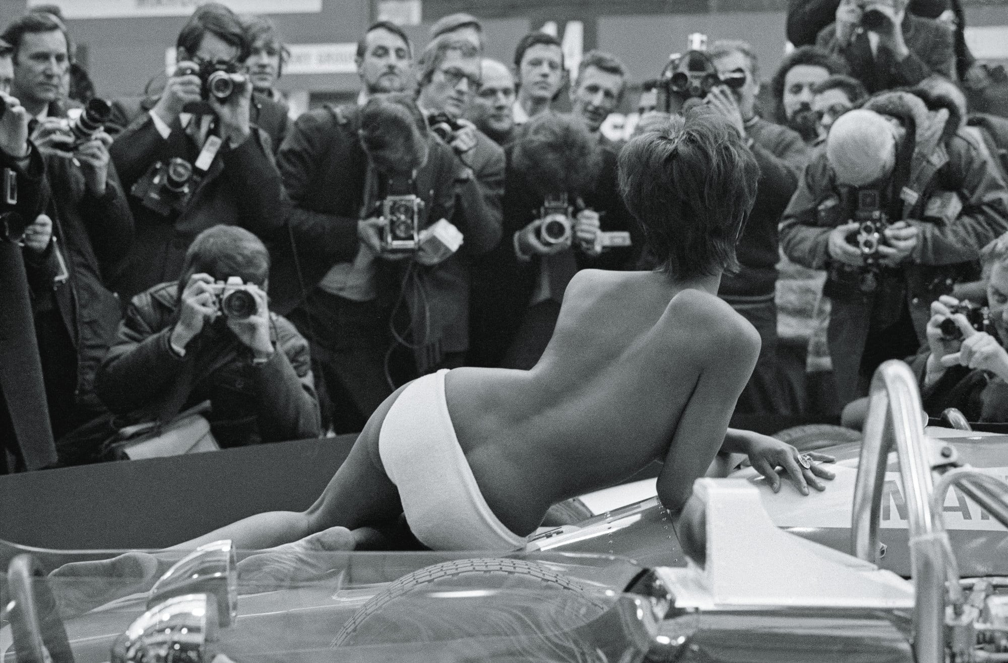 2000x1315, 466 Kb / модель, фотограф, Julie Desmond