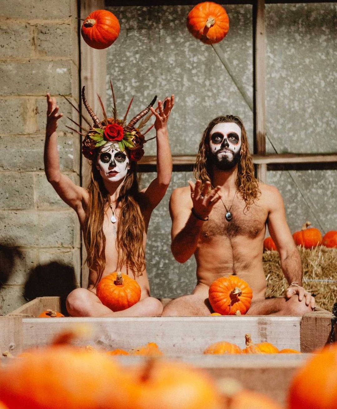 1080x1310, 220 Kb / семья, пара, урожай, тыква, фейс-арт