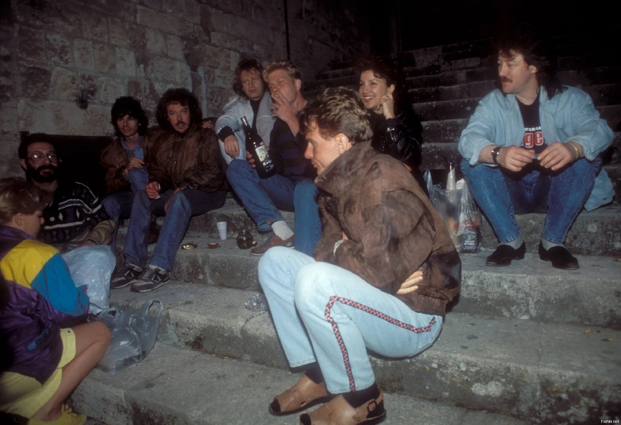 2047x1402, 320 Kb / Маргулис, Газманов, Макаревич, Кельми, Демидов, Додолев, Романова, Кутиков, лестница, Греция, Родос, остров, круиз, Мисс Пресса СССР, куртка, джинсы