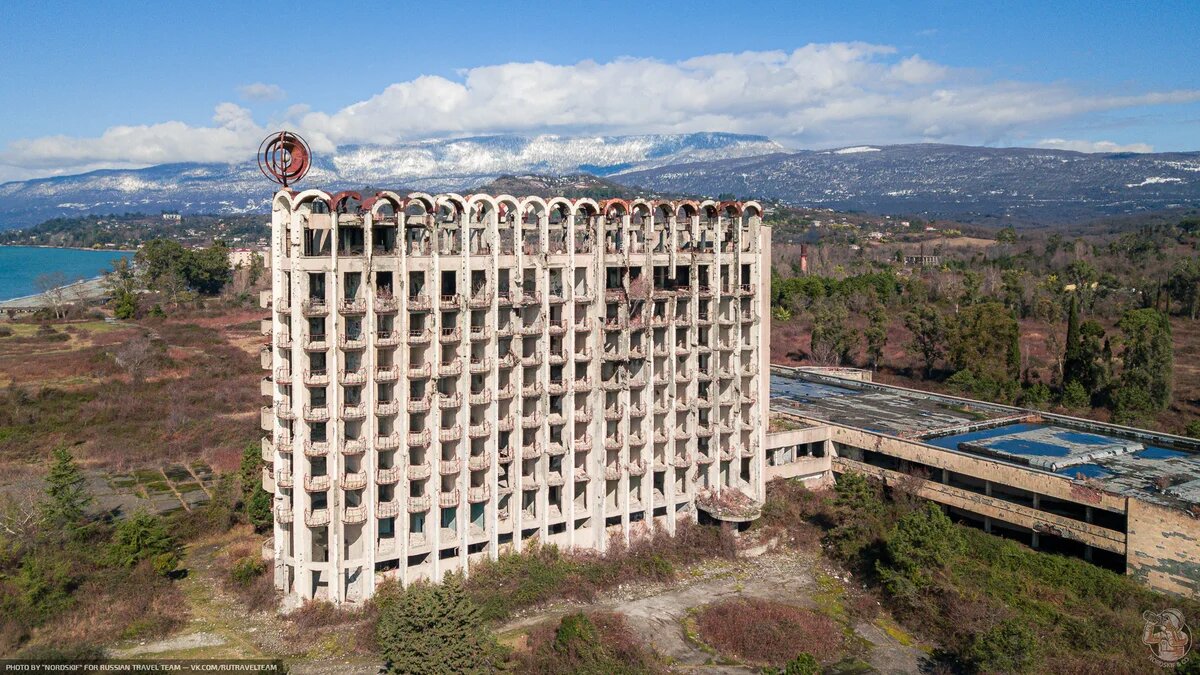 1200x675, 249 Kb / заброшка, Атлантида, ссср, база, спорт, черное море, Эшера