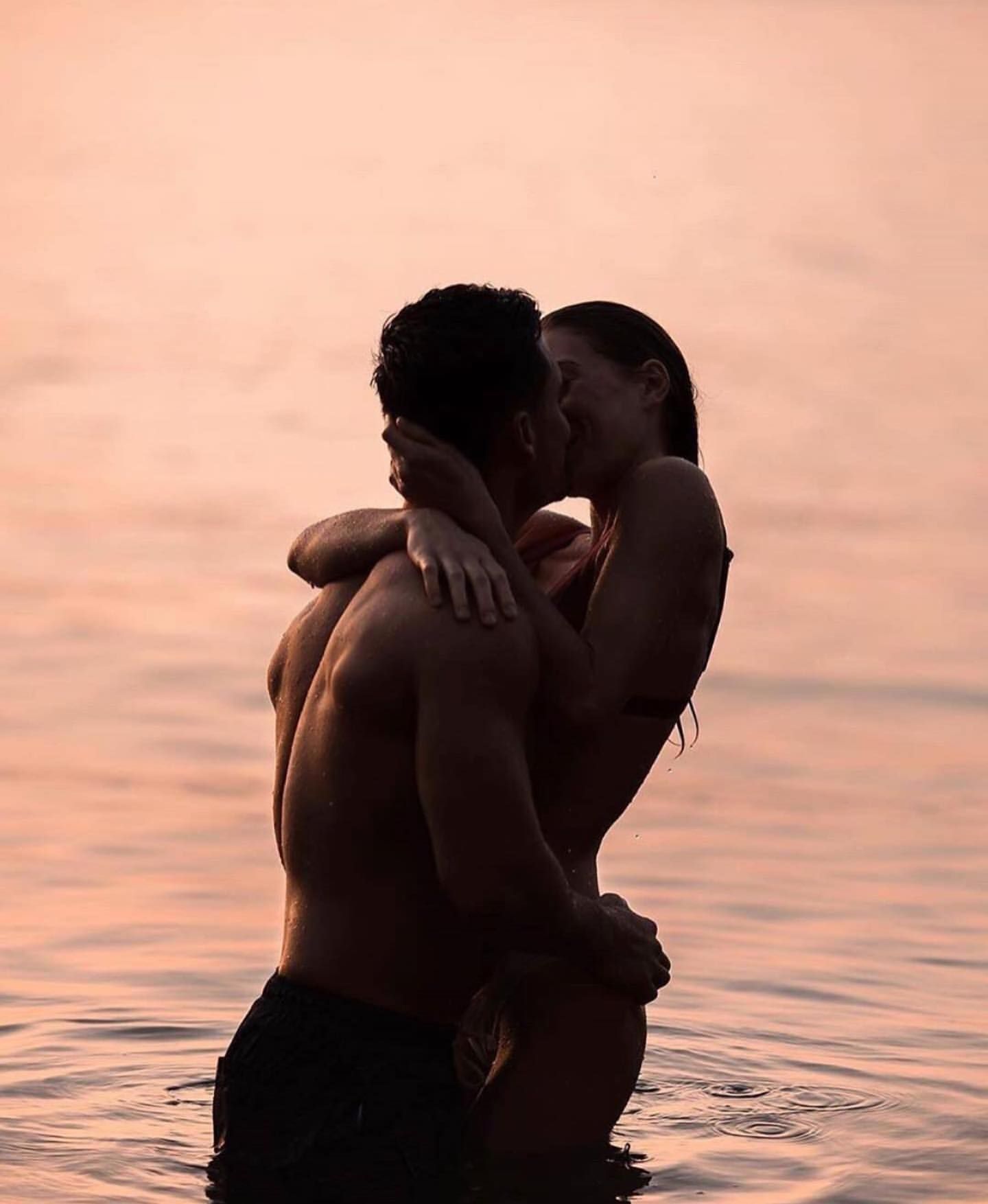 1440x1754, 109 Kb / пара, вода, поцелуй